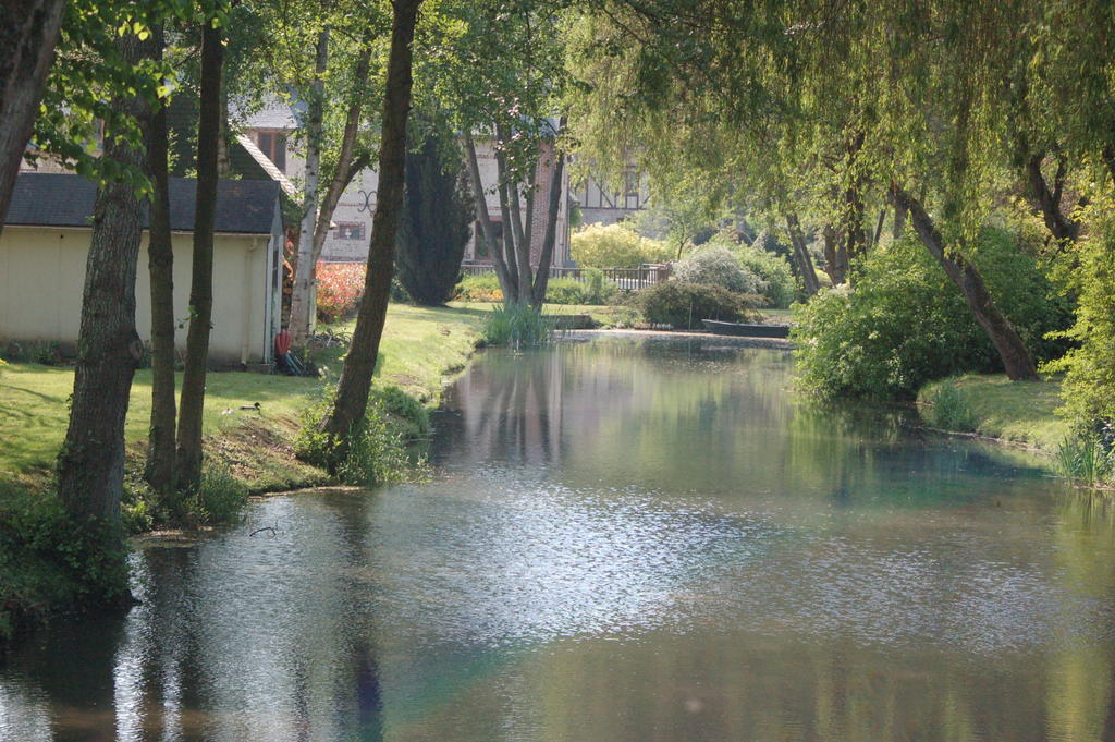 La Croix-Saint-Leufroy La Chaiserie מראה חיצוני תמונה